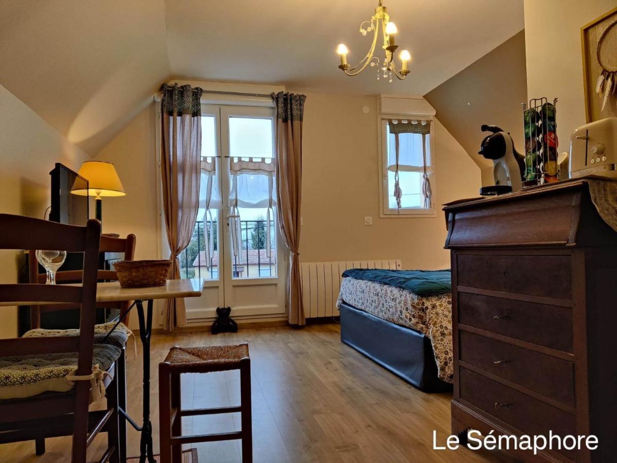 Du Cote De Chez Swann 1 Bed & Breakfast Trouville-sur-Mer Dış mekan fotoğraf