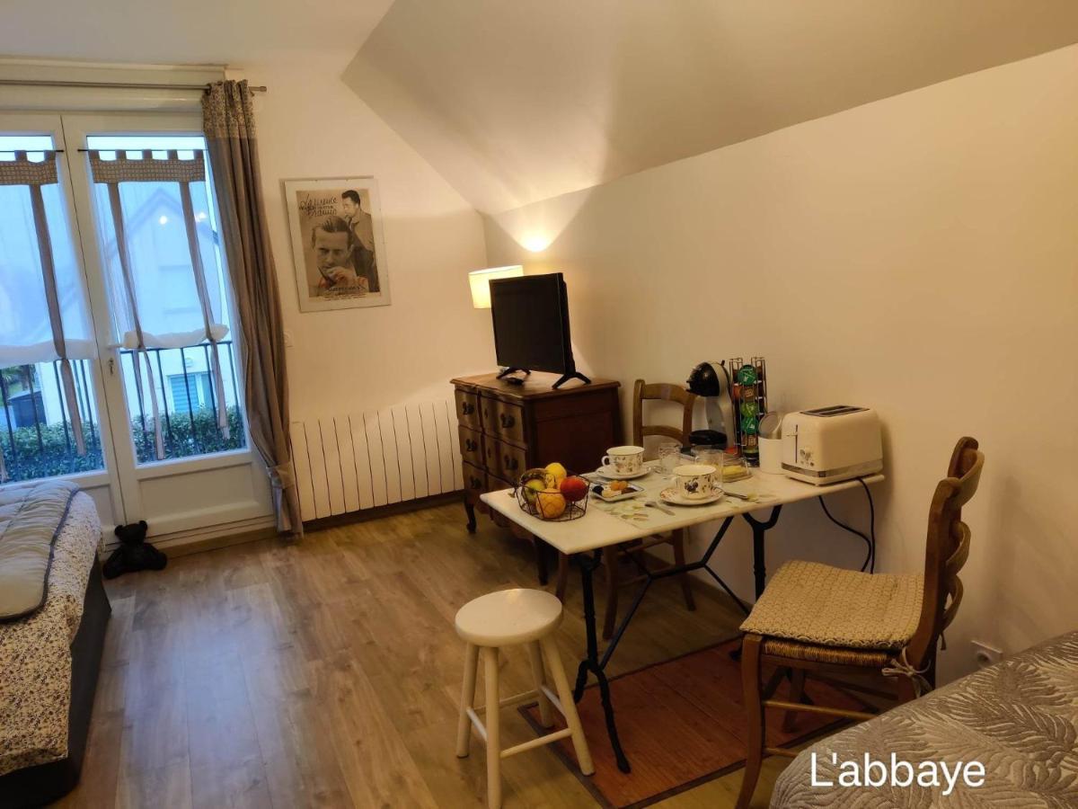 Du Cote De Chez Swann 1 Bed & Breakfast Trouville-sur-Mer Dış mekan fotoğraf