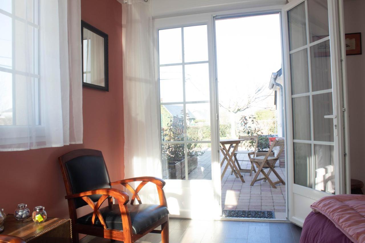 Du Cote De Chez Swann 1 Bed & Breakfast Trouville-sur-Mer Dış mekan fotoğraf